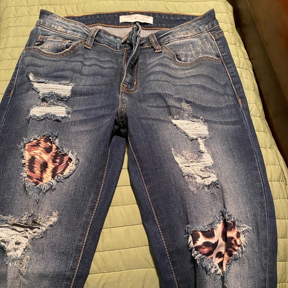 Boutique leopard print destroyed Jeans